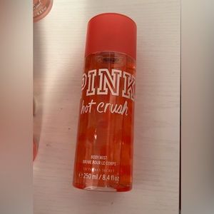 PINK Hot Crush Body Mist 8.4 fl oz
